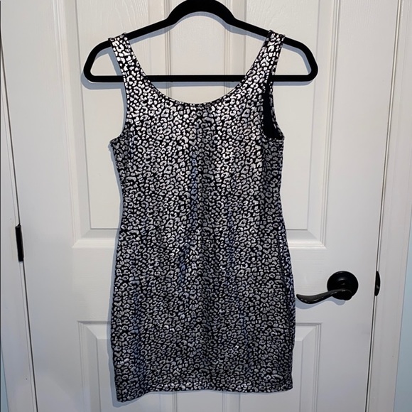 Leopard print dress - Picture 2 of 4